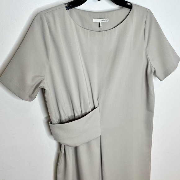 Oak + Fort Half Banded Shift Dress - Picture 4 of 11